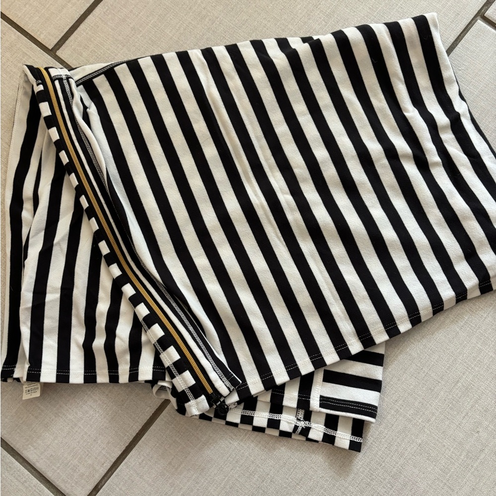 Lululemon infinity scarf with zipper